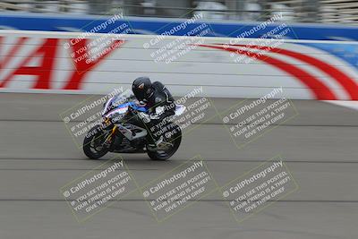 media/Oct-15-2022-Fastrack Riders (Sat) [[9a18b22502]]/Level4/Start Finish 900am/